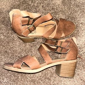 Jelly Pop Suede Brown Heels
